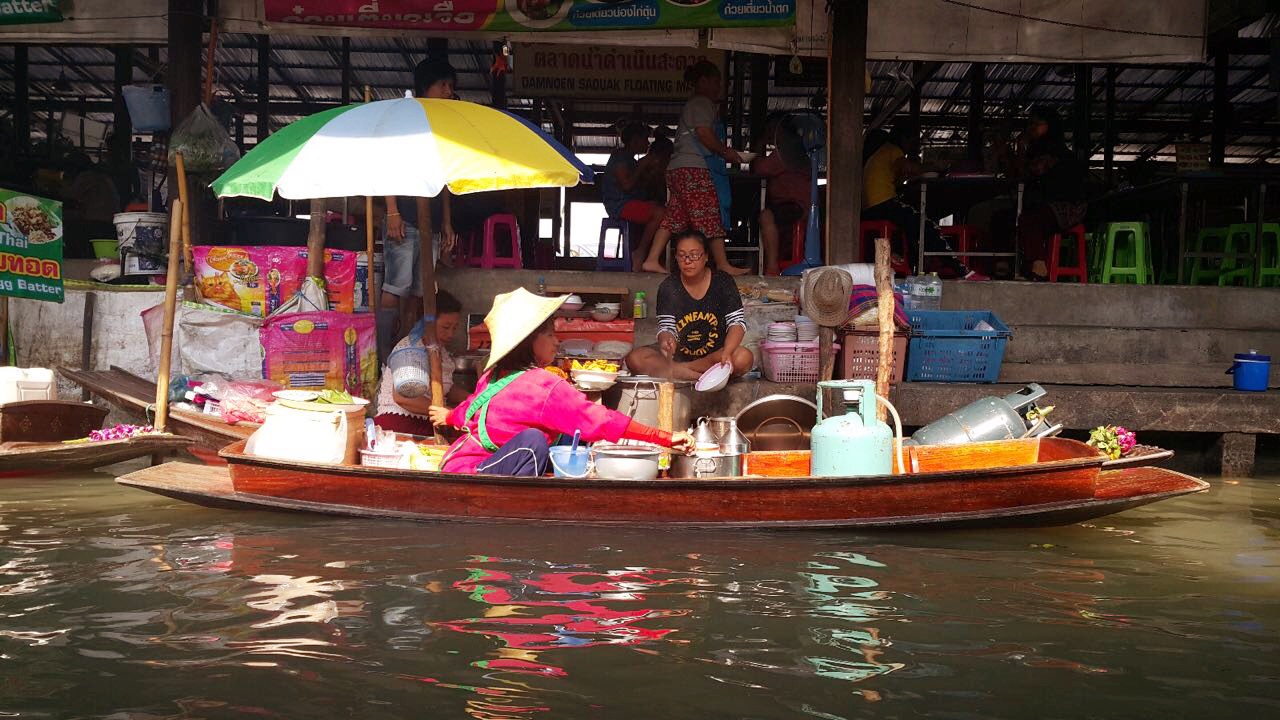 Floating Market