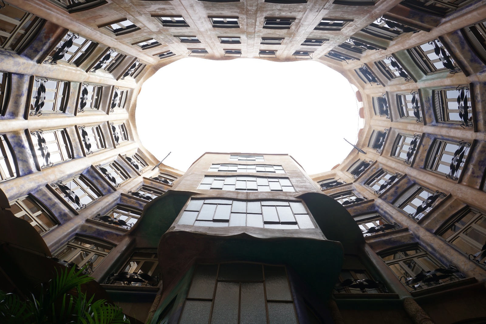 Casa Mila'nın İç Avlusu