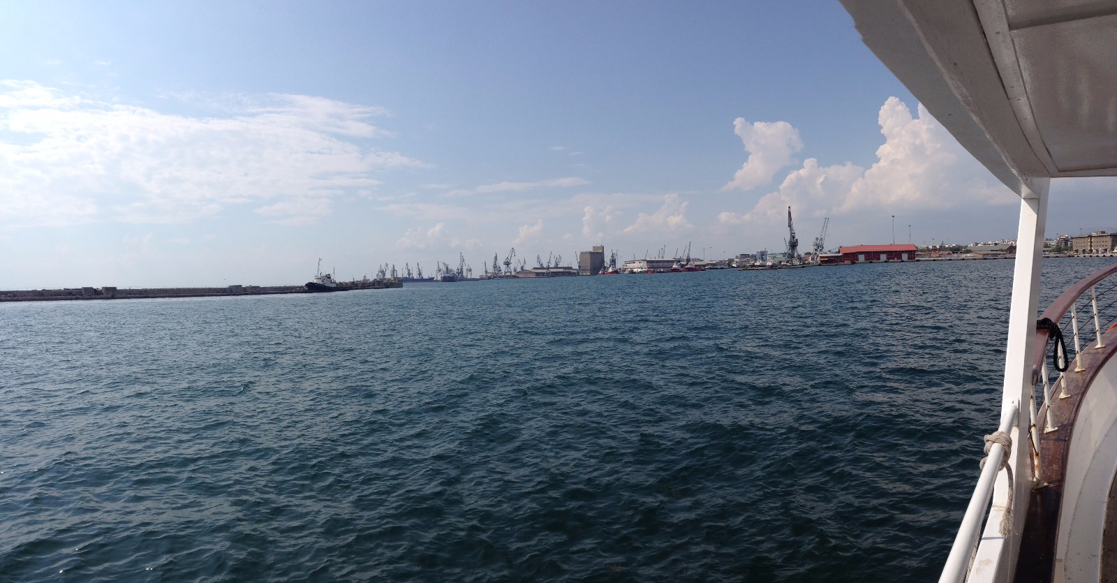 Paralia Yolları Taşlı!