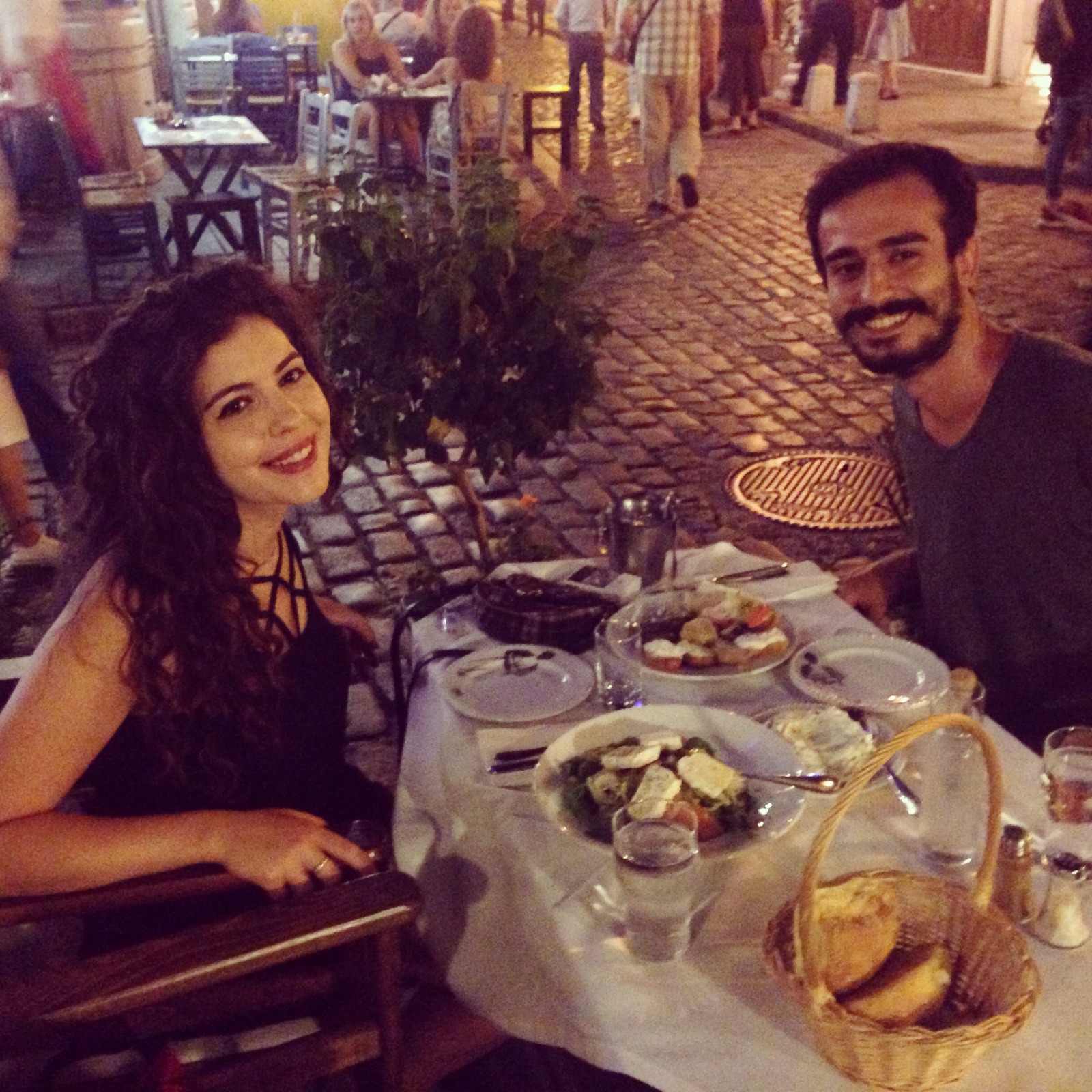 Ouzo Mu? Rakı Mı? Tartışmasına girmeyelim(ikisi de güzel)